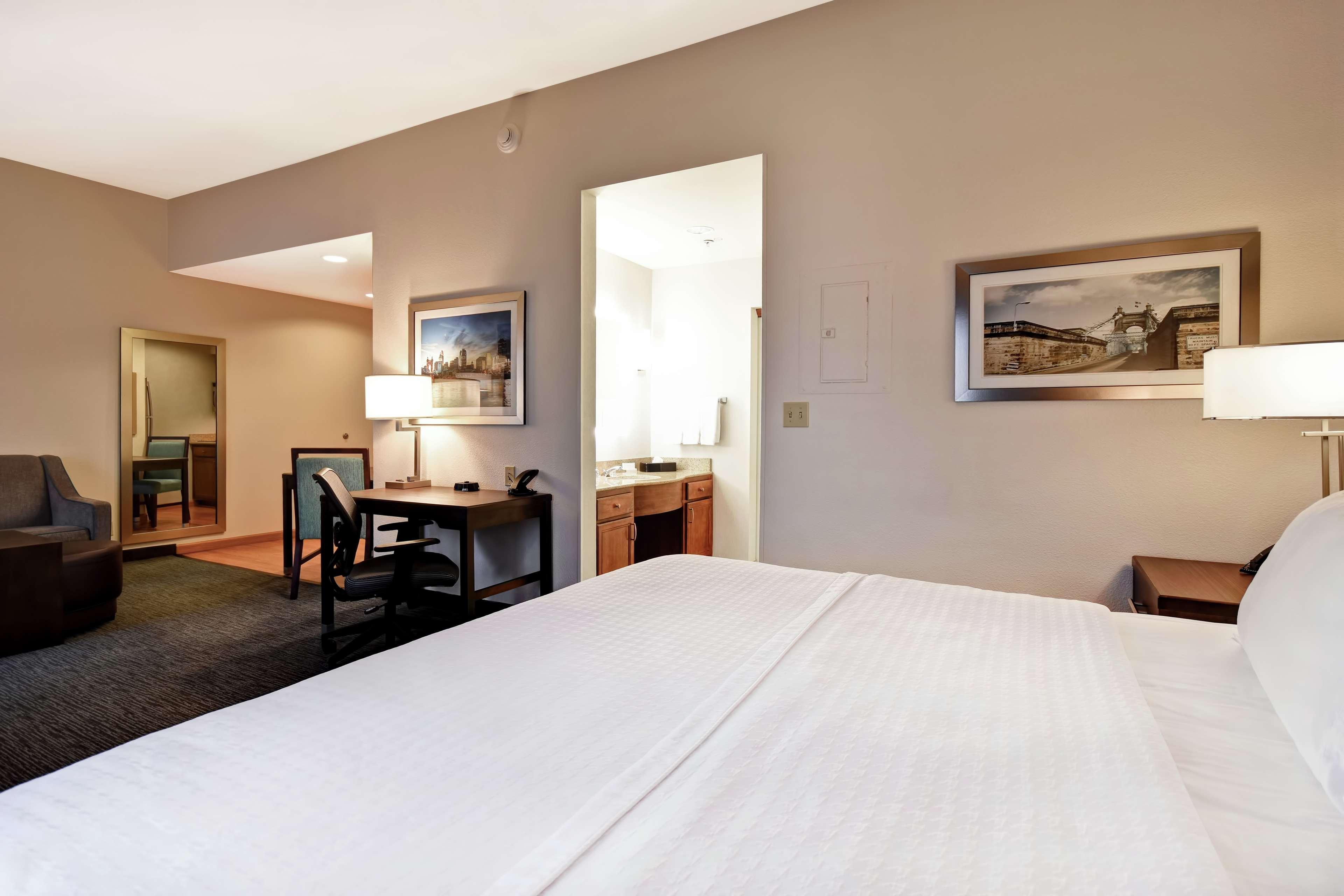 Homewood Suites By Hilton Cincinnati-Milford Exteriör bild