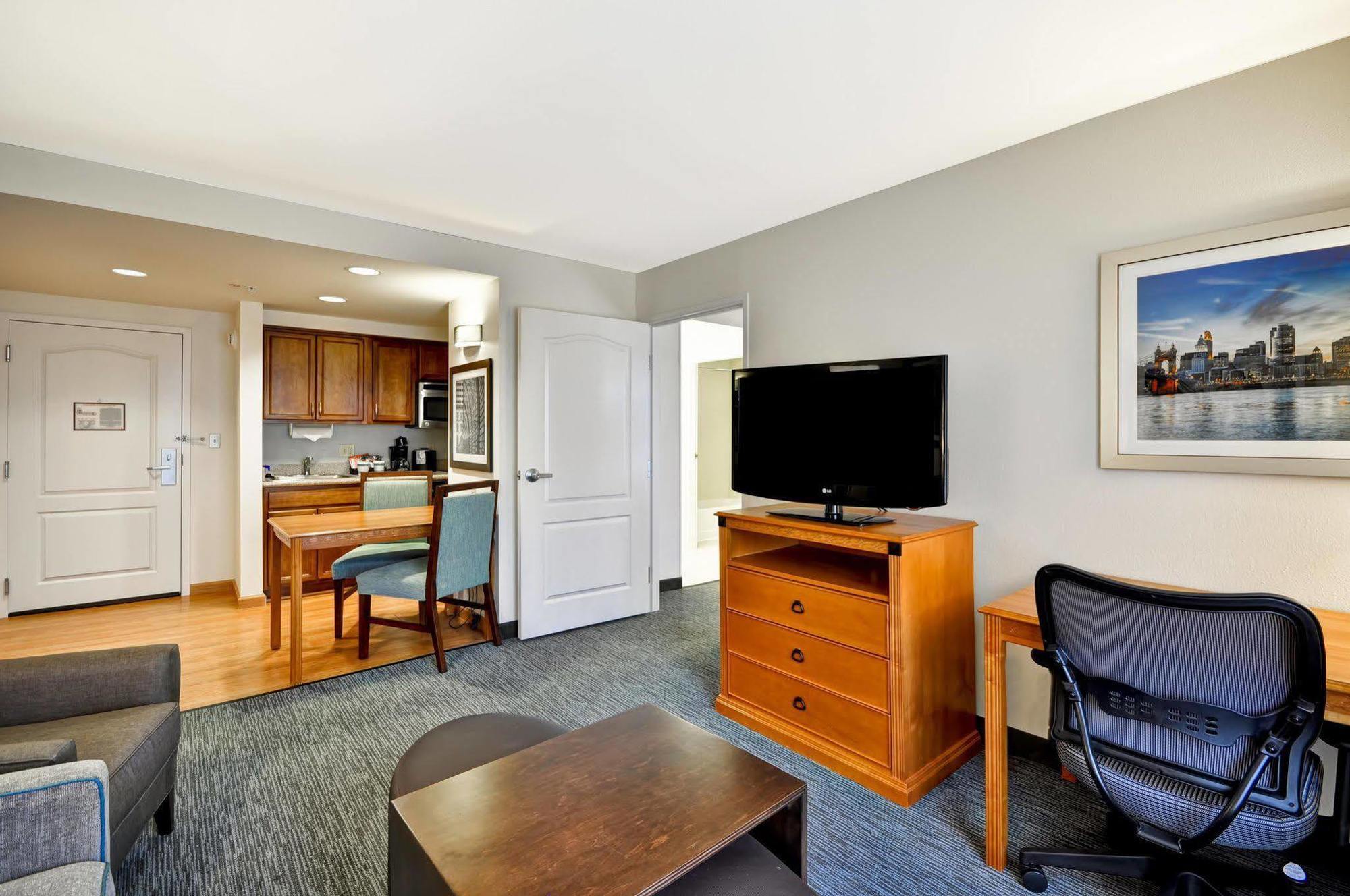 Homewood Suites By Hilton Cincinnati-Milford Exteriör bild